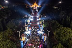 BIB: 814
                            <button type="button" onclick="openModal(22791480)" class="btn btn-primary btn-sm float-right btn-popup" data-toggle="modal" data-target=".modal-high-quality">
                        <i class="fas fa-shopping-cart"></i> Add to Cart
                    </button>
                                            <button type="button" onclick="isThisMe(22791480, true)" class="btn btn-success btn-sm float-right btn-popup btn-isme hidden" data-toggle="tooltip" data-placement="bottom" title="นี่คือรูปของคุณใช่ไหม คลิกที่นี่เพื่อเอาเข้าอัลบั้ม">
                        <i class="fas fa-plus"></i> Add to album
                    </button>
                    <button type="button" onclick="isThisMe(22791480, false)" class="btn btn-warning btn-sm float-right btn-popup btn-isnotme hidden">
                        <i class="fas fa-ban"></i> Remove from album
                    </button>